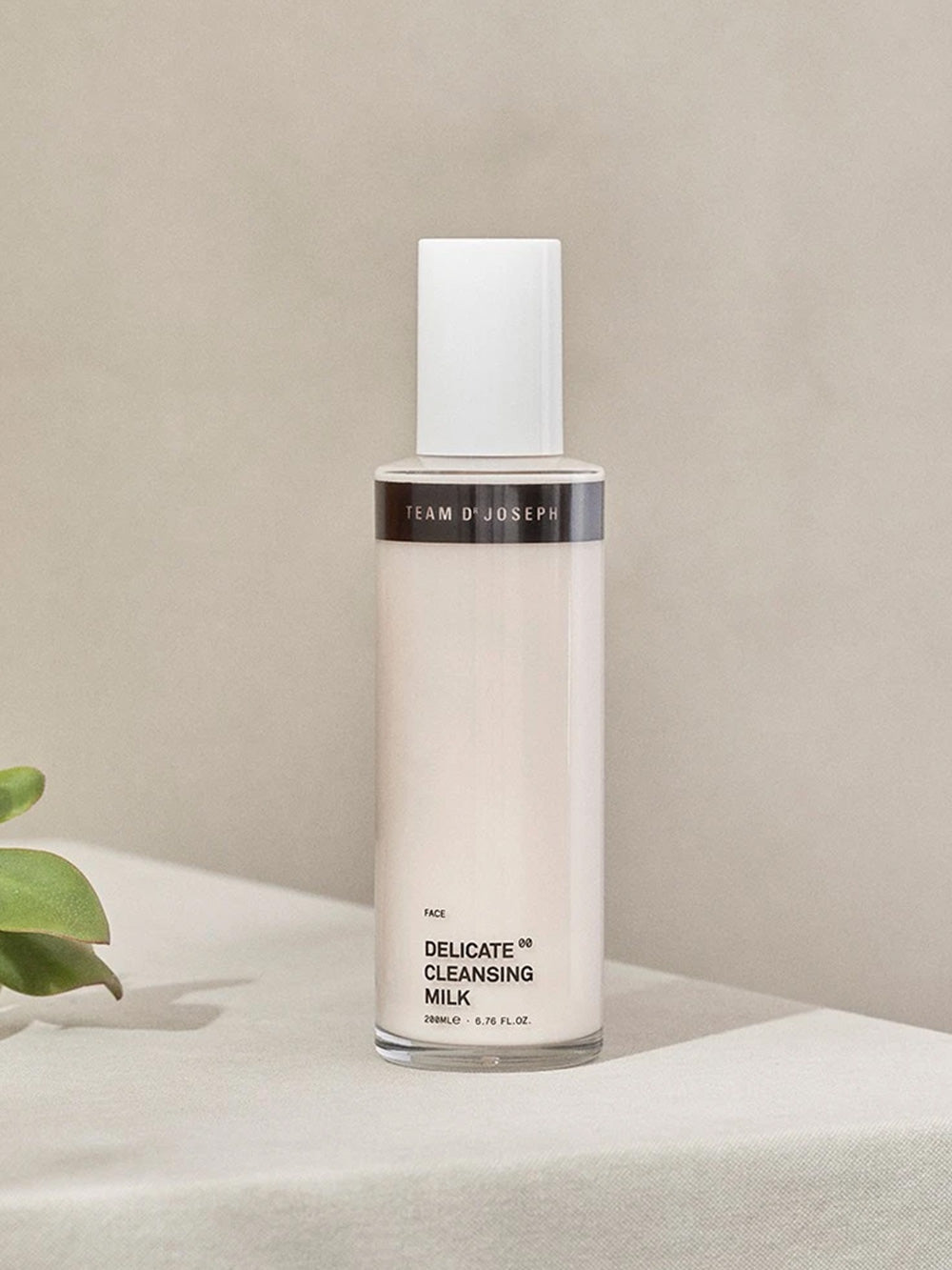 Delicate Cleansing Milk