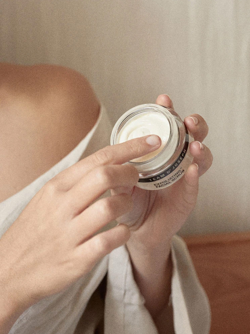 Exfoliating Facial Scrub