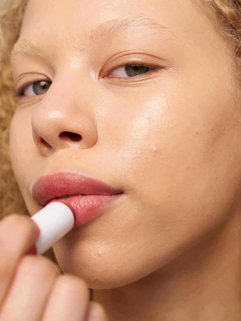 MEDITERRANEAN GRAPE Lip Balm - getönt neutral purple