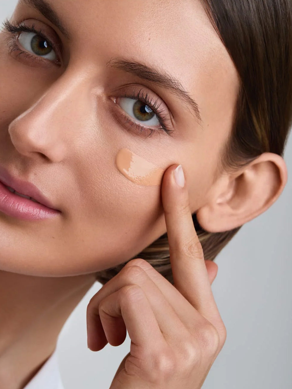 BESTE CC Cream - Medium 02