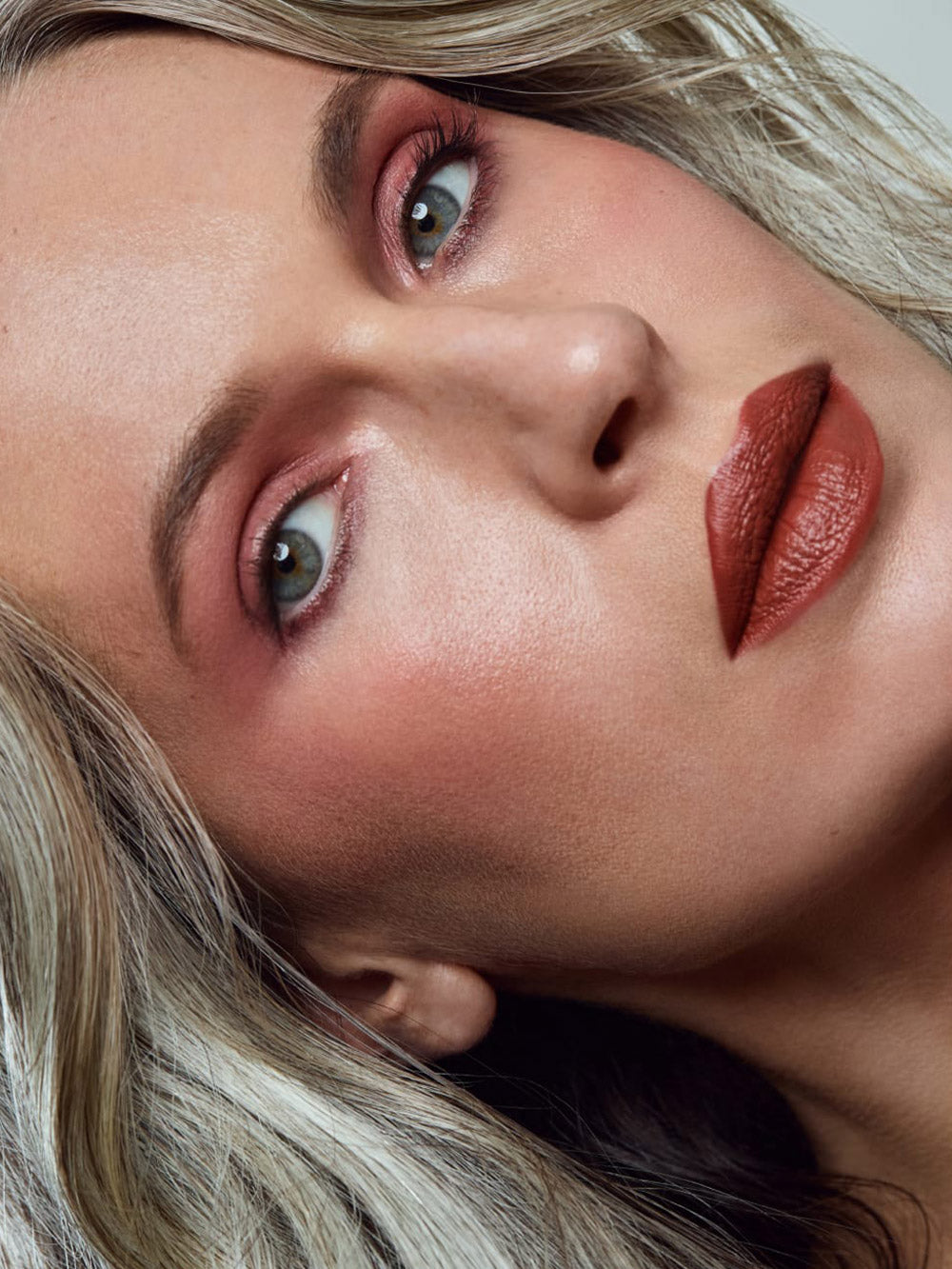 KUS Liquid Lipstick Marsala 04